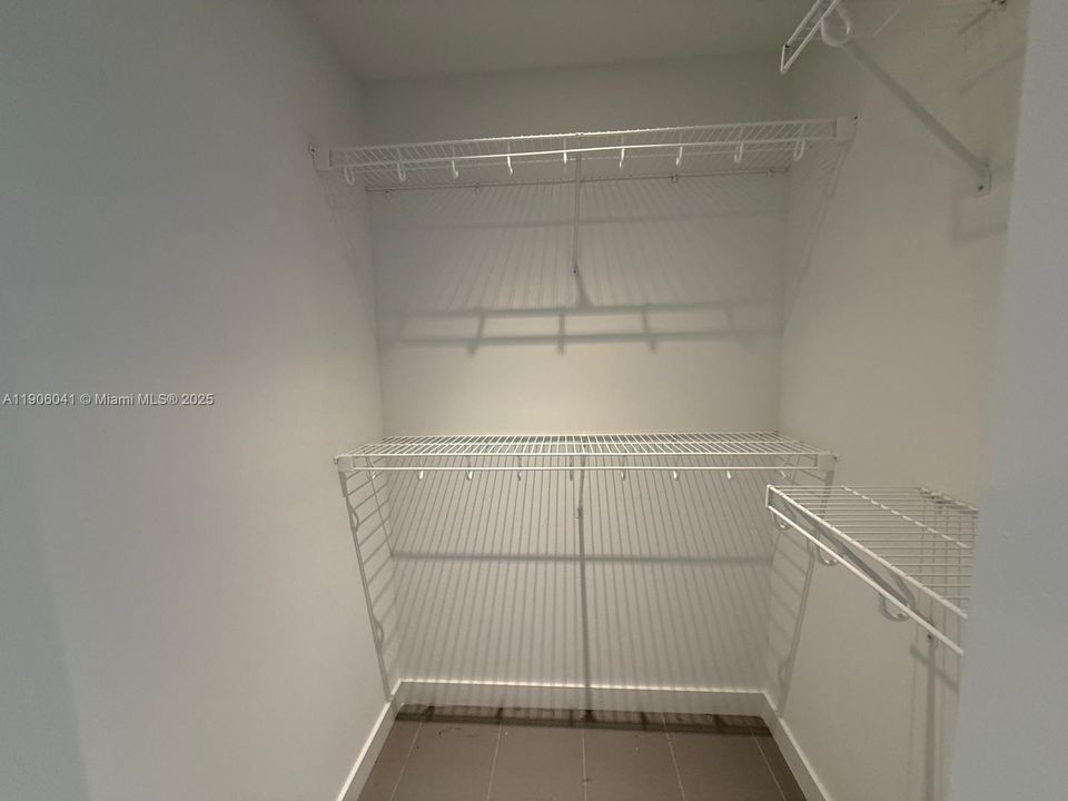 For Rent: $3,750 (2 beds, 2 baths, 878 Square Feet)