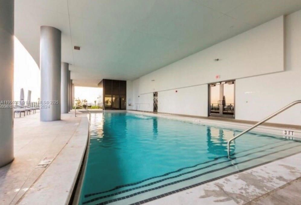 For Rent: $3,750 (2 beds, 2 baths, 878 Square Feet)