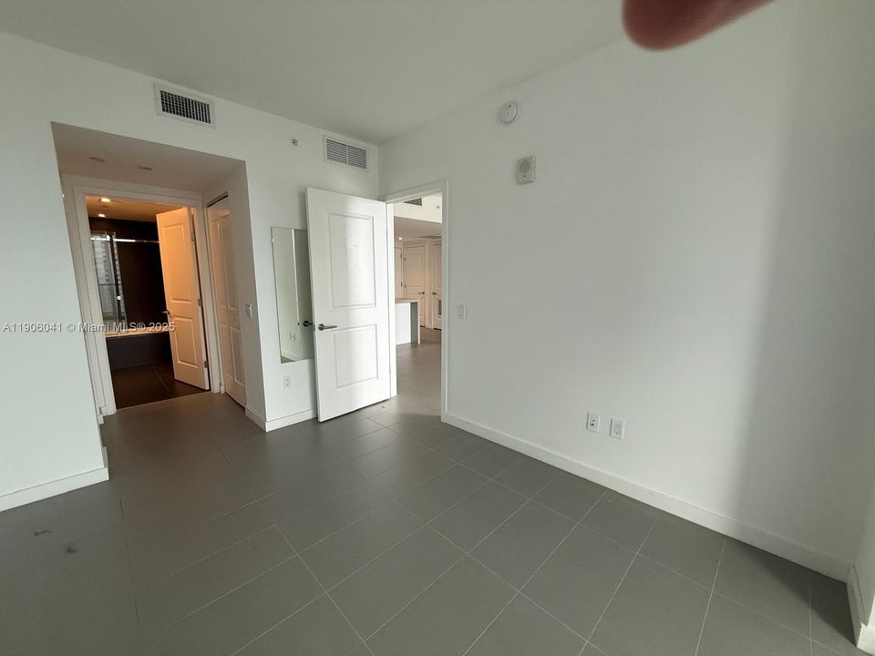 For Rent: $3,750 (2 beds, 2 baths, 878 Square Feet)