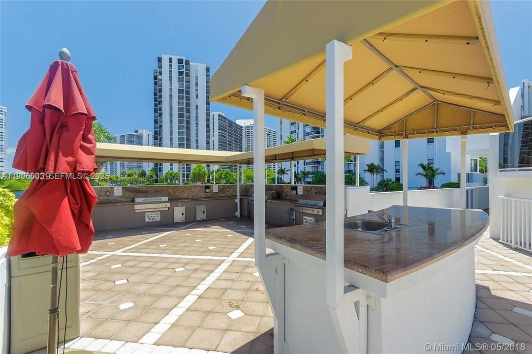 В аренду: $3,800 (2 спален, 2 ванн, 1092 Квадратных фут)