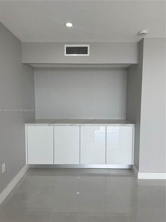 В аренду: $3,800 (2 спален, 2 ванн, 1092 Квадратных фут)