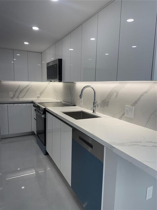 В аренду: $3,800 (2 спален, 2 ванн, 1092 Квадратных фут)