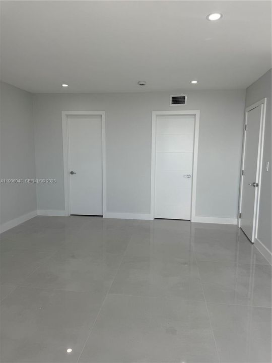 В аренду: $3,800 (2 спален, 2 ванн, 1092 Квадратных фут)