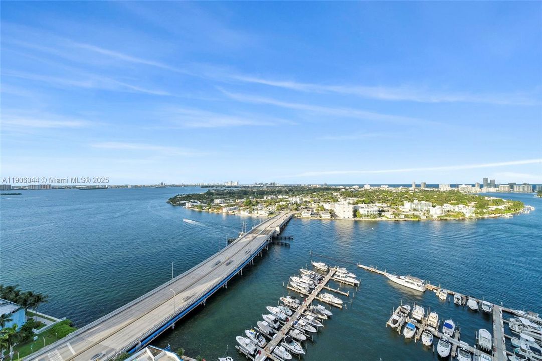 出租: $3,500 (2 贝兹, 2 浴室, 1030 平方英尺)