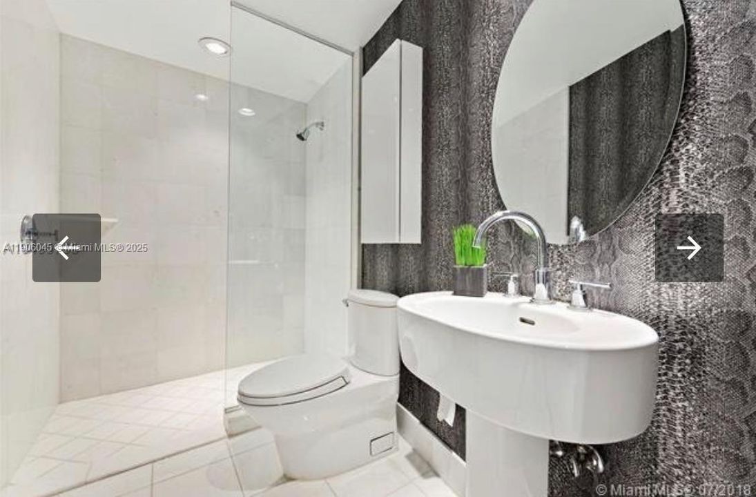 For Sale: $630,000 (1 beds, 2 baths, 1214 Square Feet)