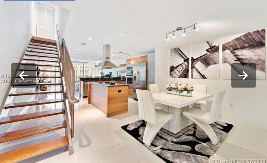 For Sale: $630,000 (1 beds, 2 baths, 1214 Square Feet)