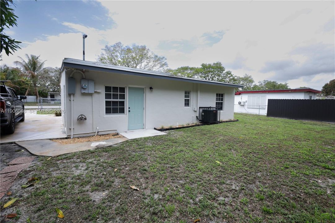 En Venta: $455,000 (3 camas, 1 baños, 864 Pies cuadrados)