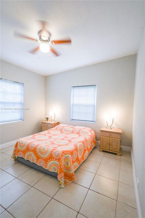 En Venta: $455,000 (3 camas, 1 baños, 864 Pies cuadrados)