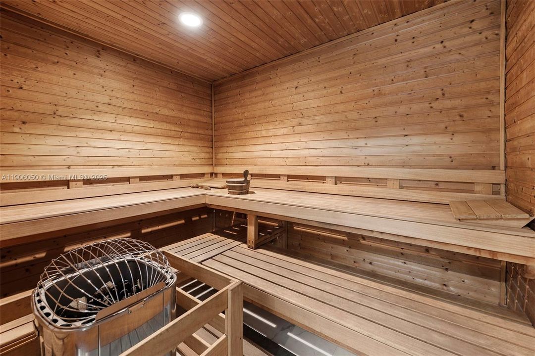 待售: $1,275,000 (2 贝兹, 3 浴室, 1870 平方英尺)