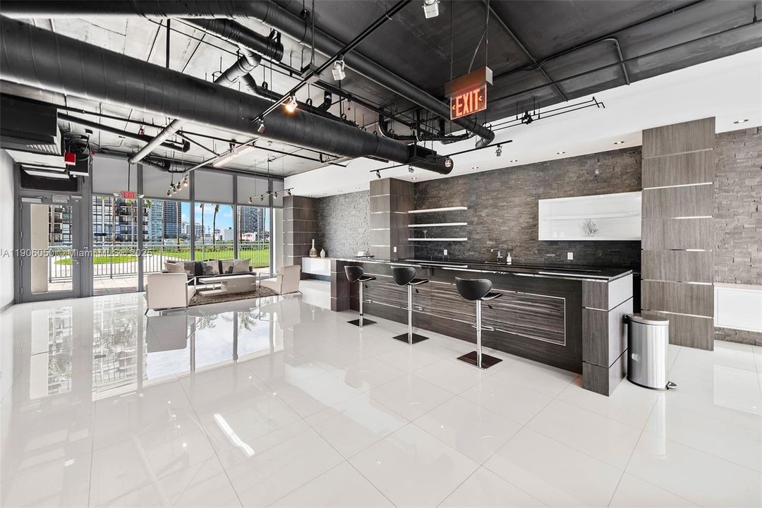 待售: $1,275,000 (2 贝兹, 3 浴室, 1870 平方英尺)