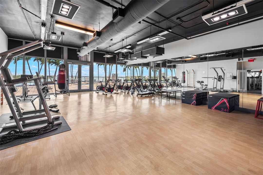 待售: $1,275,000 (2 贝兹, 3 浴室, 1870 平方英尺)