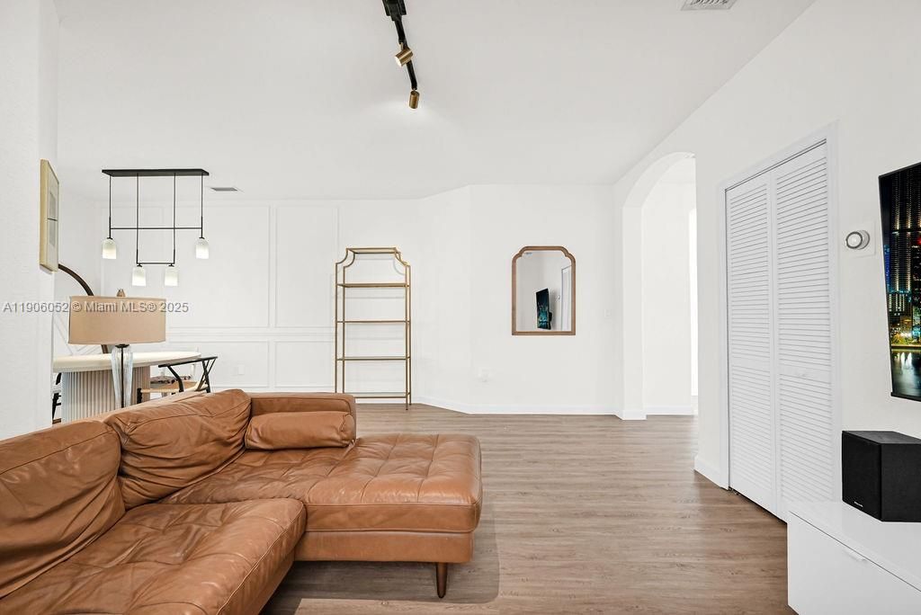 Active With Contract: $690,000 (3 beds, 2 baths, 1478 Square Feet)