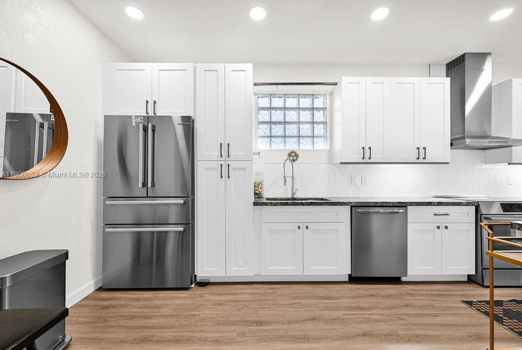 Active With Contract: $690,000 (3 beds, 2 baths, 1478 Square Feet)