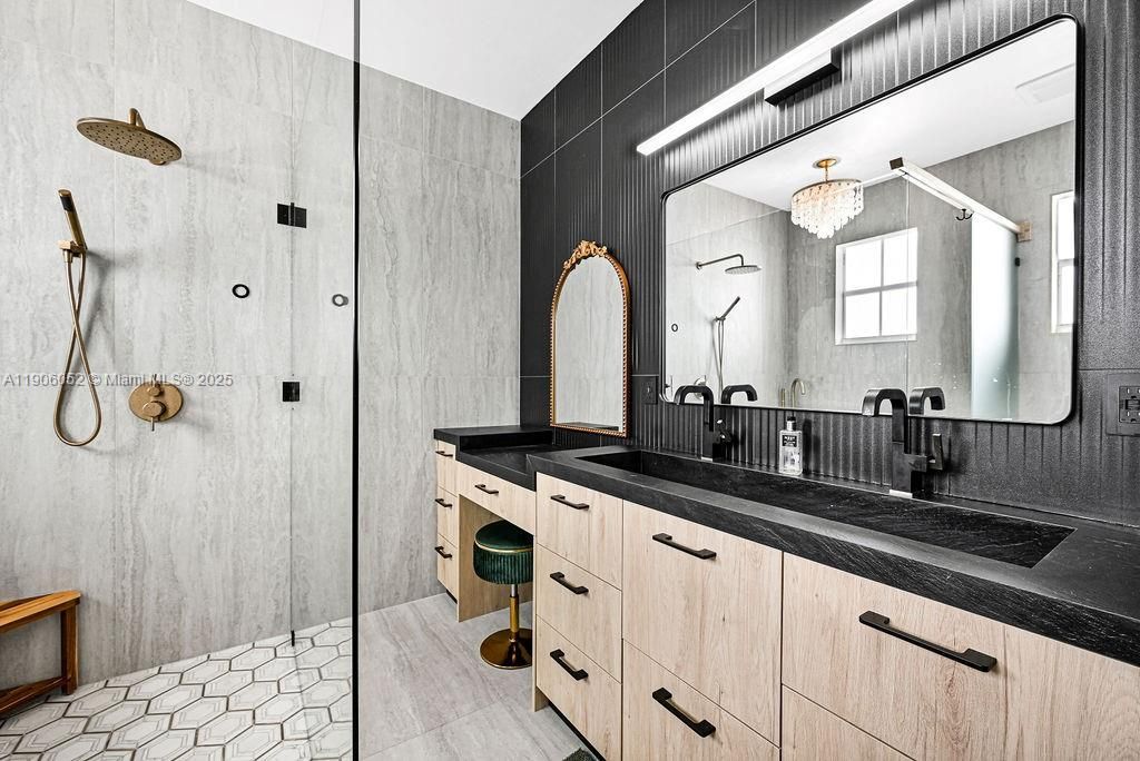 Active With Contract: $690,000 (3 beds, 2 baths, 1478 Square Feet)