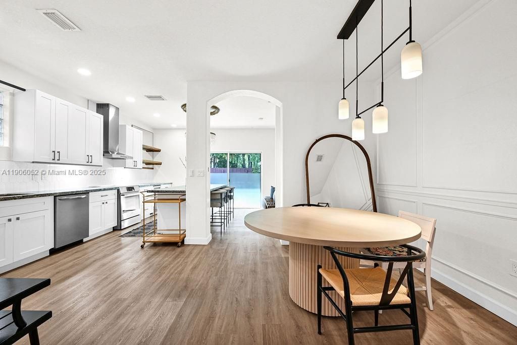 Active With Contract: $690,000 (3 beds, 2 baths, 1478 Square Feet)