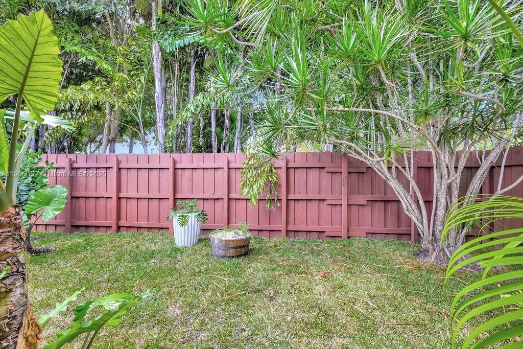 Active With Contract: $690,000 (3 beds, 2 baths, 1478 Square Feet)