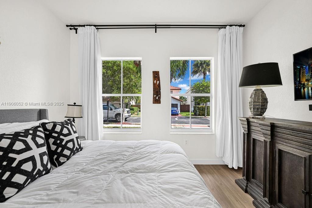 Active With Contract: $690,000 (3 beds, 2 baths, 1478 Square Feet)