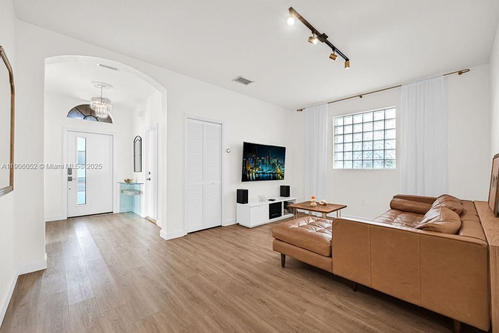 Active With Contract: $690,000 (3 beds, 2 baths, 1478 Square Feet)