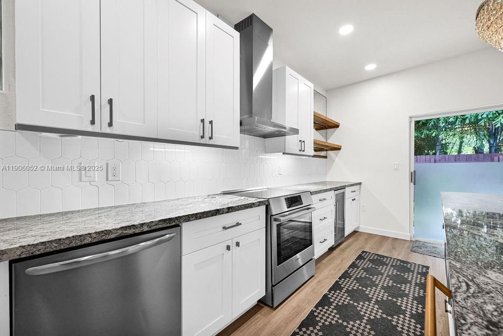 Active With Contract: $690,000 (3 beds, 2 baths, 1478 Square Feet)