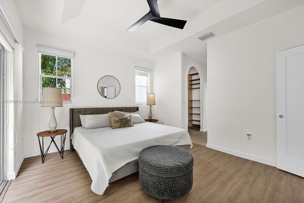 Active With Contract: $690,000 (3 beds, 2 baths, 1478 Square Feet)