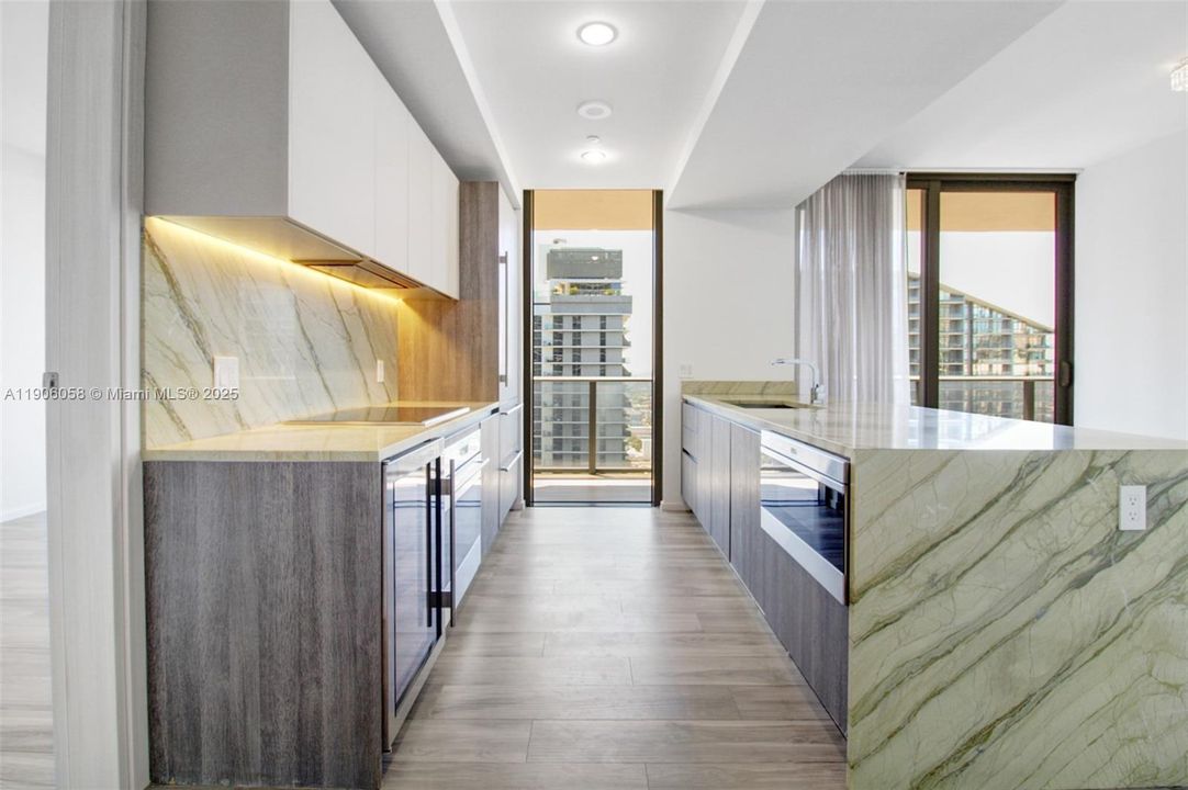 待售: $1,375,000 (3 贝兹, 3 浴室, 1450 平方英尺)