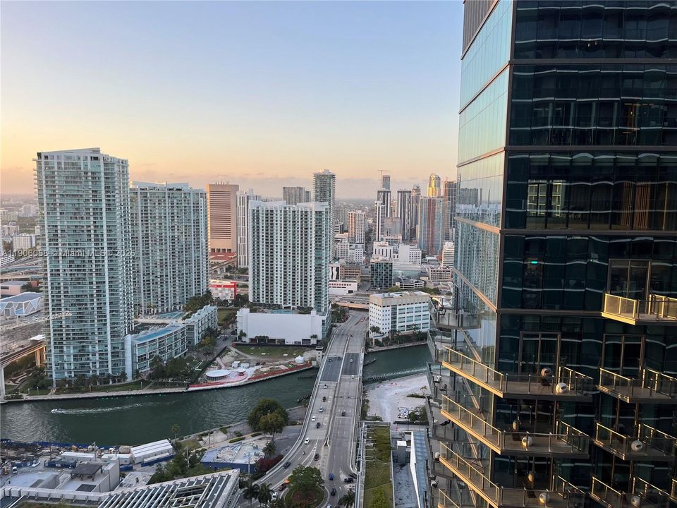 待售: $1,375,000 (3 贝兹, 3 浴室, 1450 平方英尺)