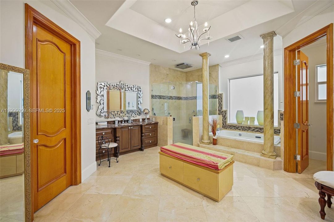 For Sale: $3,150,000 (5 beds, 4 baths, 5387 Square Feet)