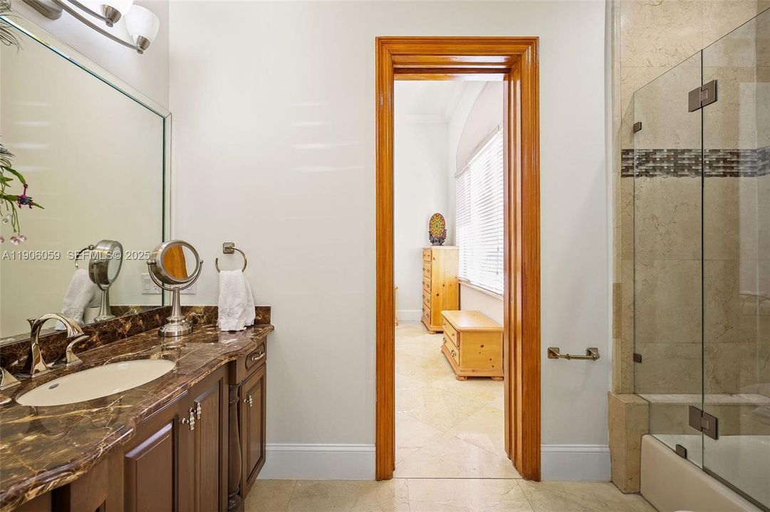 For Sale: $3,150,000 (5 beds, 4 baths, 5387 Square Feet)