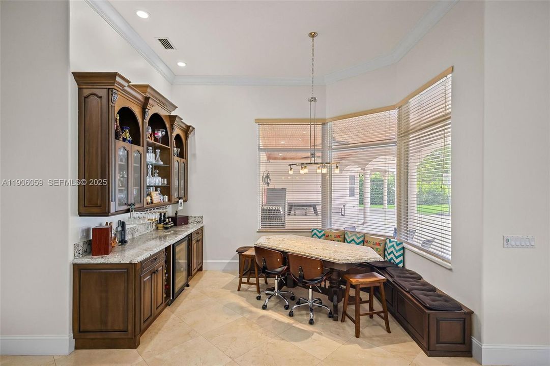 For Sale: $3,150,000 (5 beds, 4 baths, 5387 Square Feet)