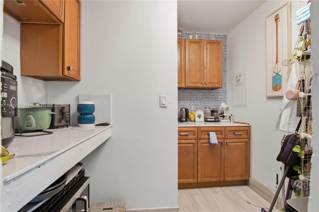 For Sale: $476,900 (5 beds, 3 baths, 2018 Square Feet)