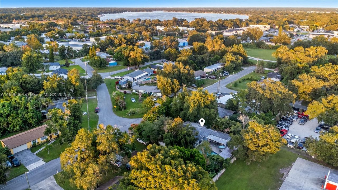 For Sale: $476,900 (5 beds, 3 baths, 2018 Square Feet)