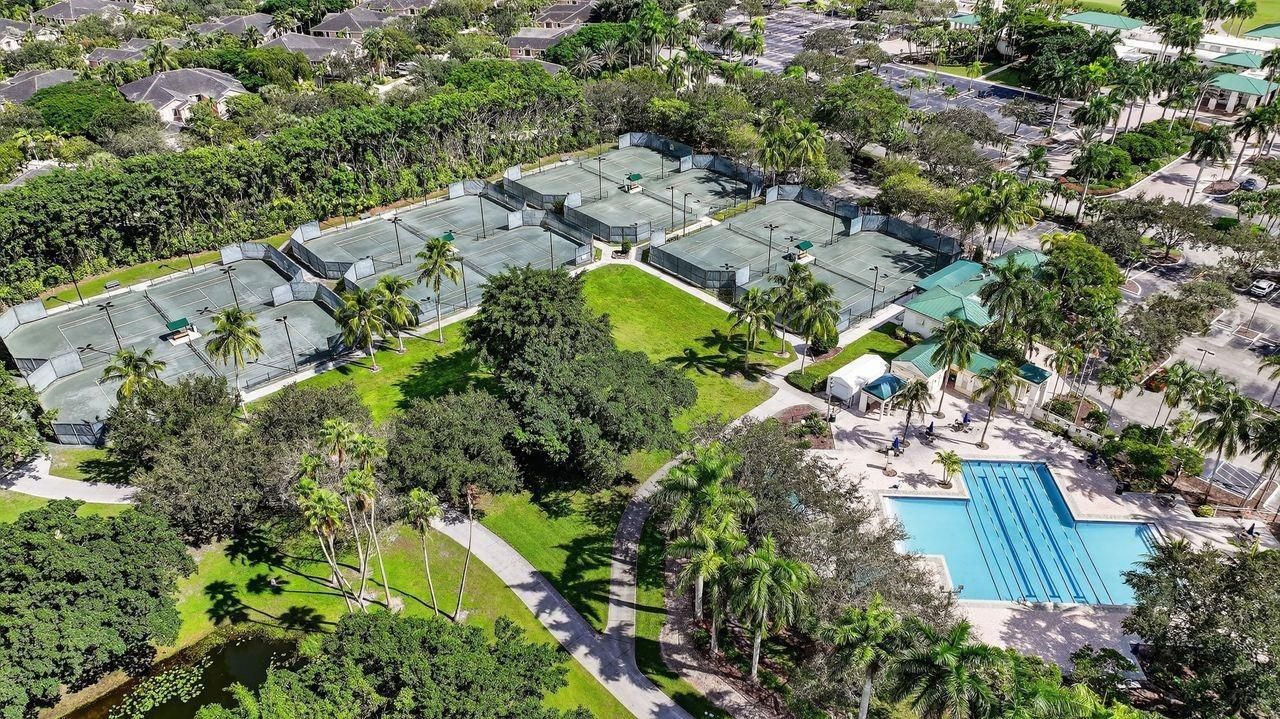 Country Club Amenities