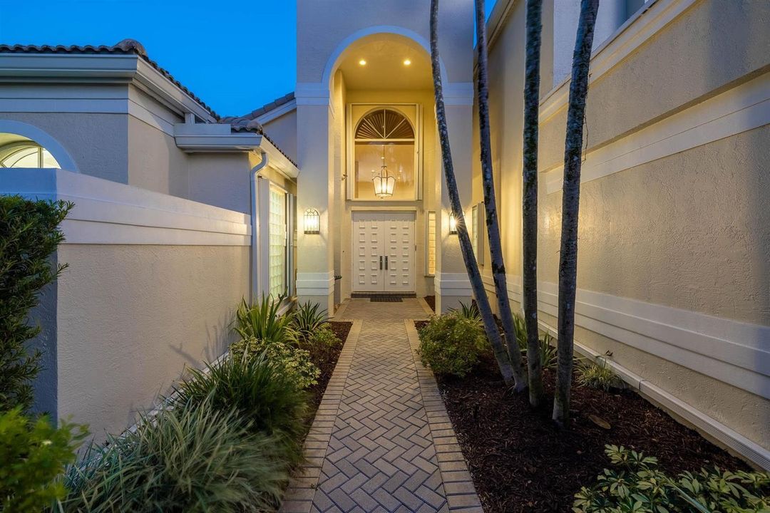 Majestic entry to home