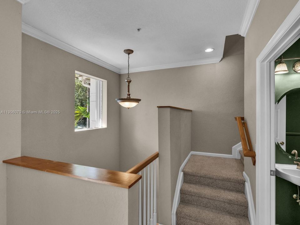 待售: $499,000 (3 贝兹, 2 浴室, 1739 平方英尺)