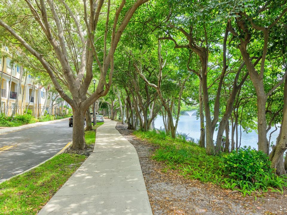 待售: $499,000 (3 贝兹, 2 浴室, 1739 平方英尺)