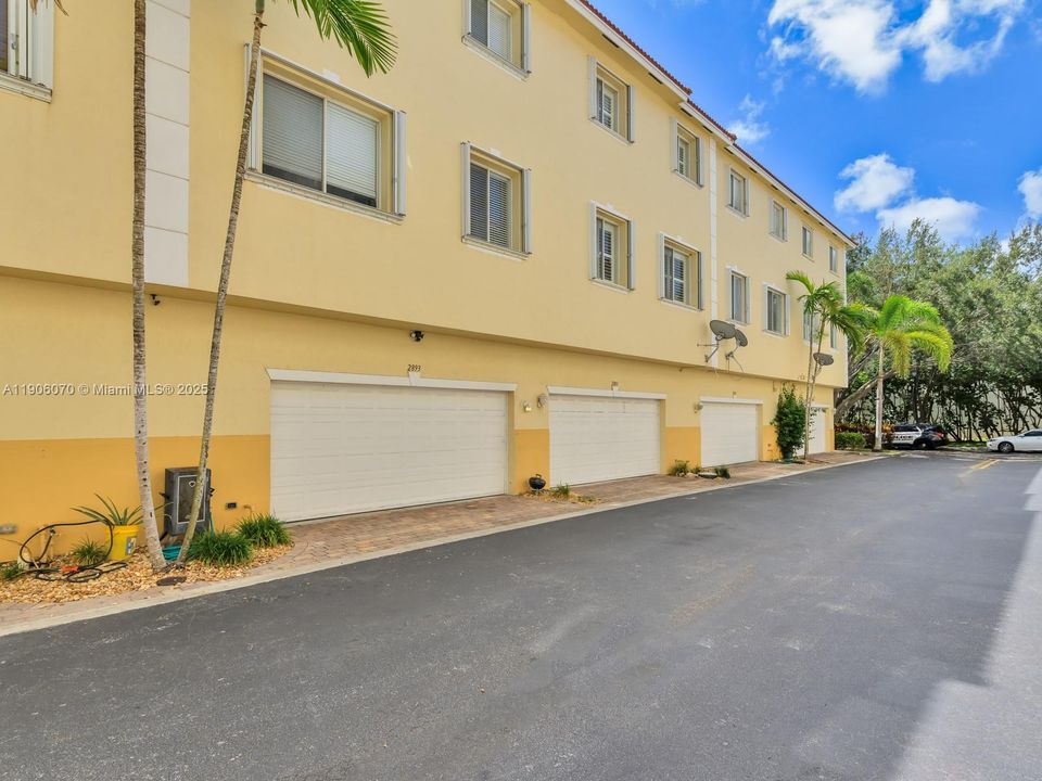 待售: $499,000 (3 贝兹, 2 浴室, 1739 平方英尺)