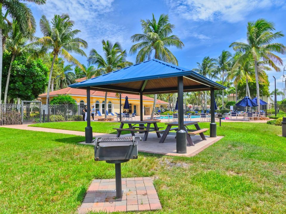 待售: $499,000 (3 贝兹, 2 浴室, 1739 平方英尺)