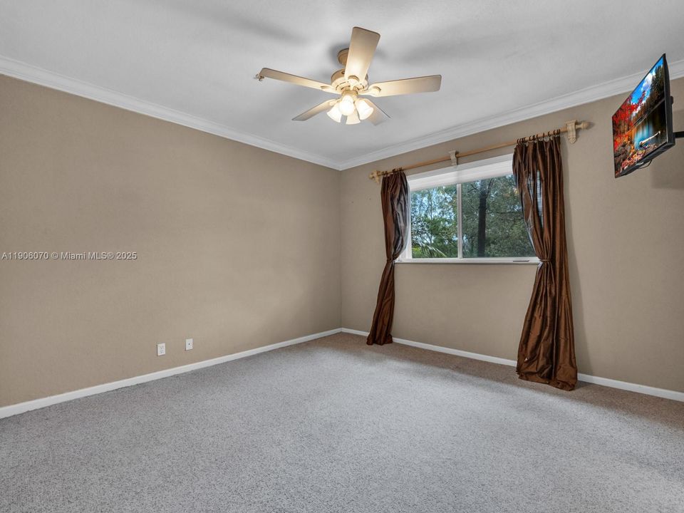 待售: $499,000 (3 贝兹, 2 浴室, 1739 平方英尺)