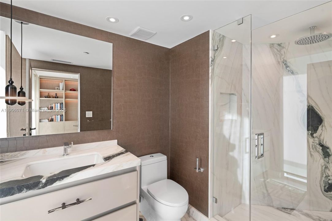 For Sale: $4,250,000 (3 beds, 3 baths, 3320 Square Feet)