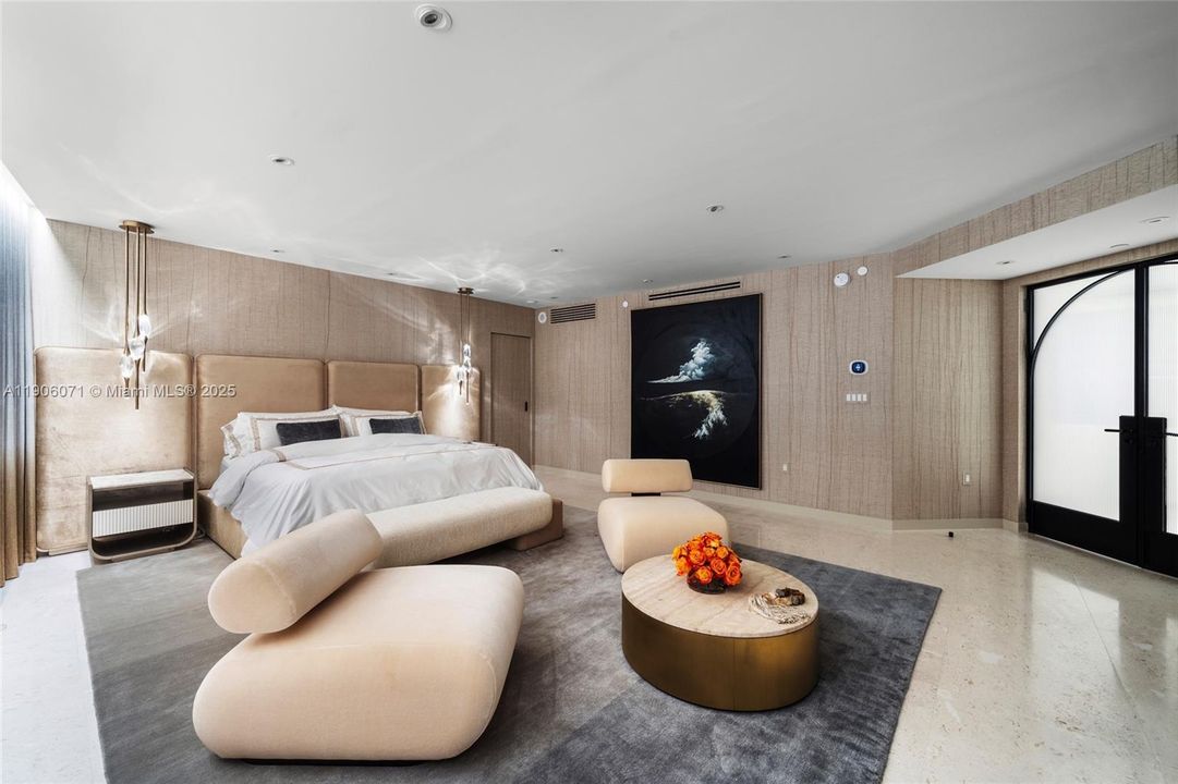 For Sale: $4,250,000 (3 beds, 3 baths, 3320 Square Feet)