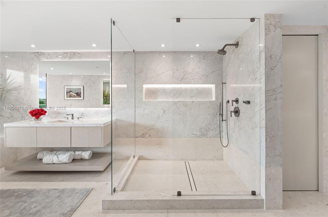 For Sale: $4,250,000 (3 beds, 3 baths, 3320 Square Feet)