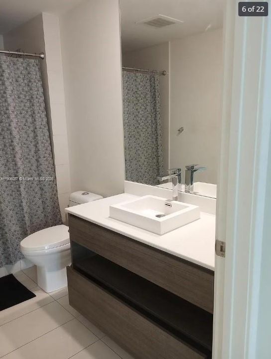 Под контрактом: $2,550 (0 спален, 1 ванн, 530 Квадратных фут)