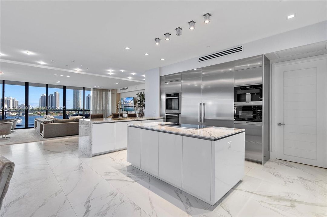 For Sale: $4,495,000 (4 beds, 5 baths, 3400 Square Feet)