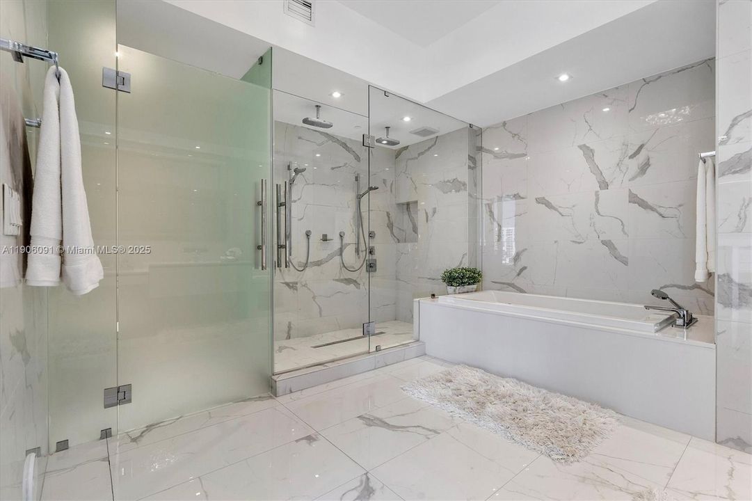 For Sale: $4,495,000 (4 beds, 5 baths, 3400 Square Feet)