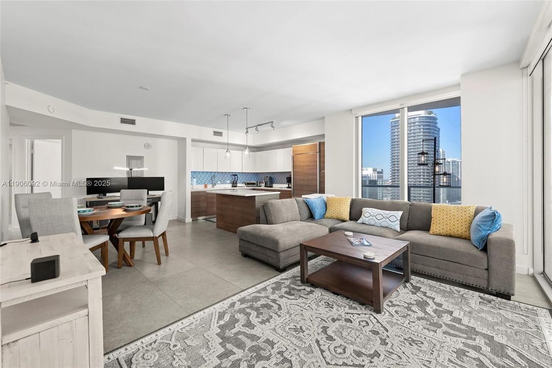 For Sale: $799,000 (2 beds, 2 baths, 1165 Square Feet)