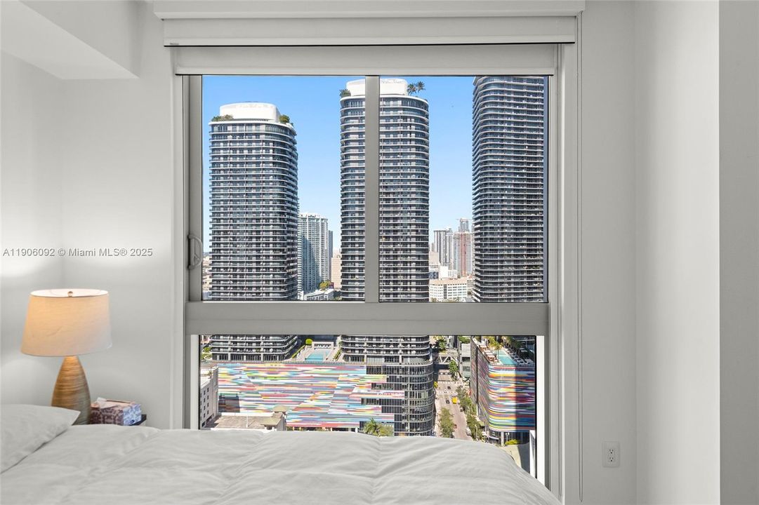 For Sale: $799,000 (2 beds, 2 baths, 1165 Square Feet)