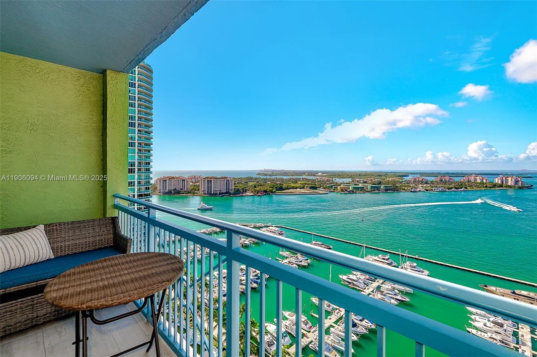 待售: $940,000 (1 贝兹, 1 浴室, 780 平方英尺)