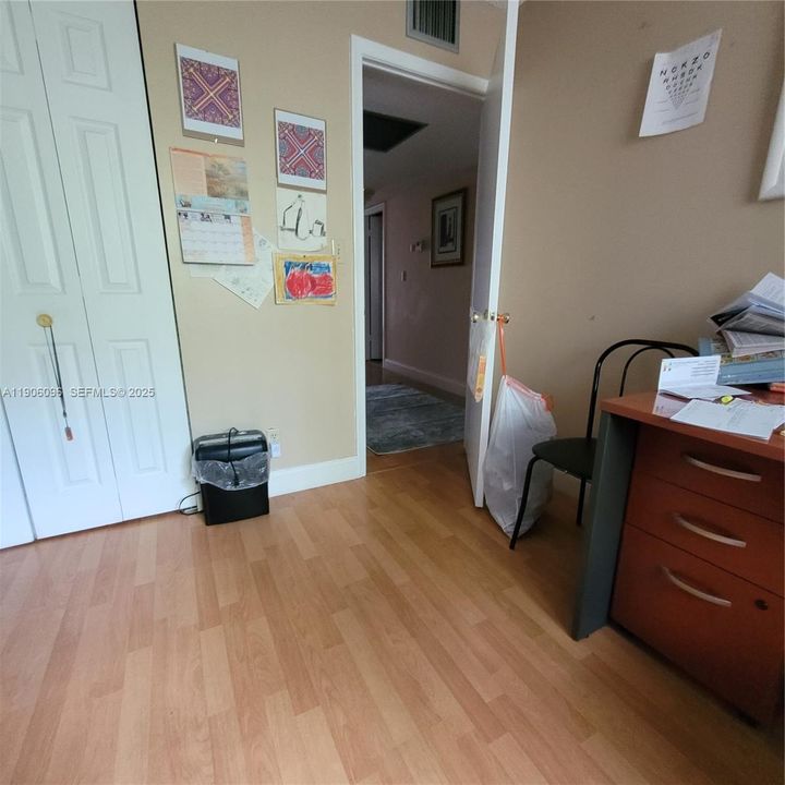 For Sale: $280,000 (2 beds, 2 baths, 1450 Square Feet)