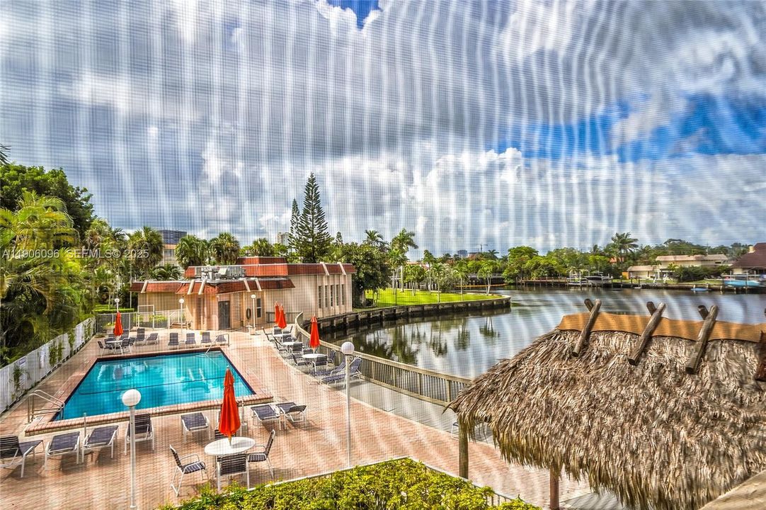 For Sale: $280,000 (2 beds, 2 baths, 1450 Square Feet)