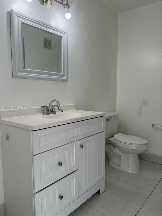 For Rent: $3,600 (4 beds, 2 baths, 1737 Square Feet)